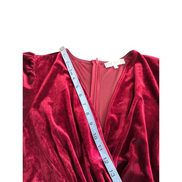 Ivy City Co. Red Holiday Christmas Party Festive Velvet Midi Dress Medium - Picture 10 of 12
